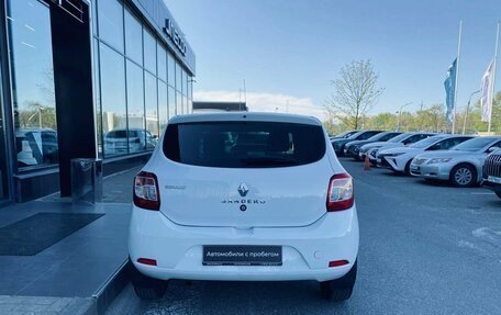 Renault Sandero II рестайлинг, 2016 год, 730 000 рублей, 8 фотография