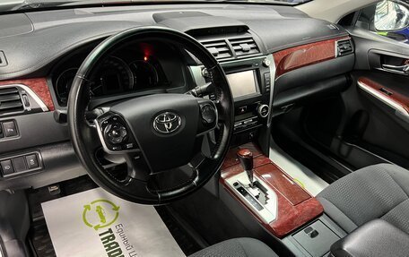 Toyota Camry, 2014 год, 1 695 000 рублей, 8 фотография