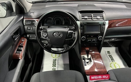 Toyota Camry, 2014 год, 1 695 000 рублей, 11 фотография
