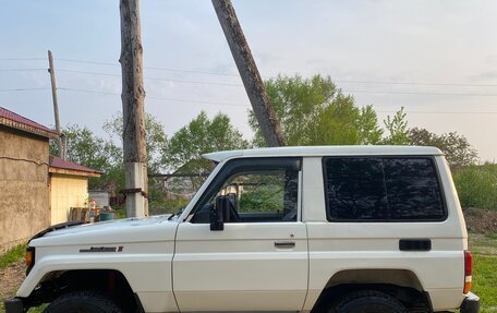 Toyota Land Cruiser 70, 1990 год, 1 000 000 рублей, 3 фотография