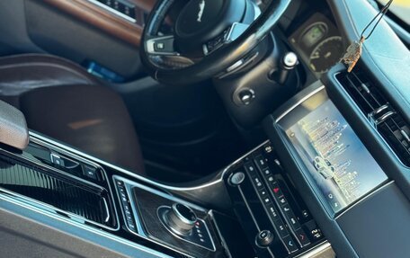Jaguar XF II, 2017 год, 3 350 000 рублей, 12 фотография