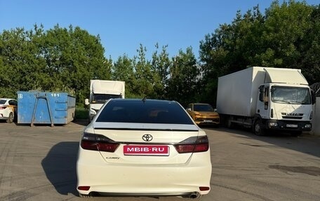 Toyota Camry, 2018 год, 2 200 000 рублей, 4 фотография
