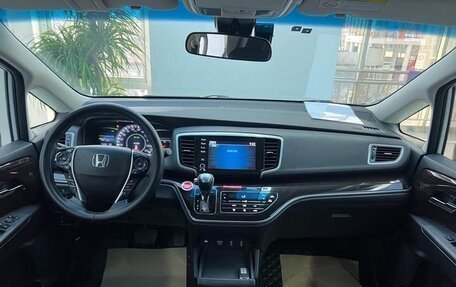 Honda Odyssey IV, 2021 год, 2 218 000 рублей, 12 фотография