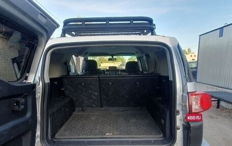 Toyota FJ Cruiser, 2006 год, 3 100 000 рублей, 9 фотография