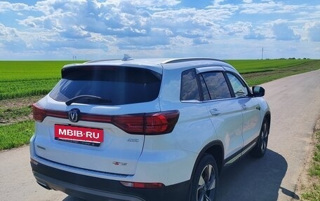 Changan CS75 I рестайлинг, 2021 год, 1 800 000 рублей, 3 фотография