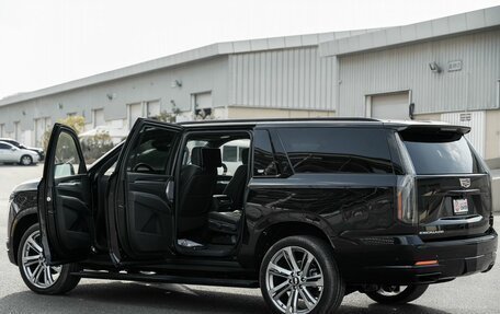 Cadillac Escalade V, 2025 год, 23 900 000 рублей, 9 фотография