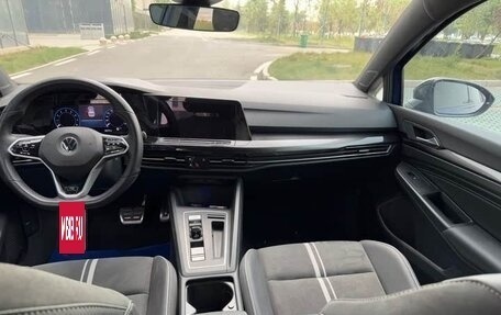 Volkswagen Golf VIII, 2021 год, 1 850 000 рублей, 9 фотография