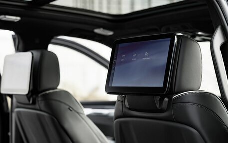 Cadillac Escalade V, 2025 год, 23 900 000 рублей, 25 фотография