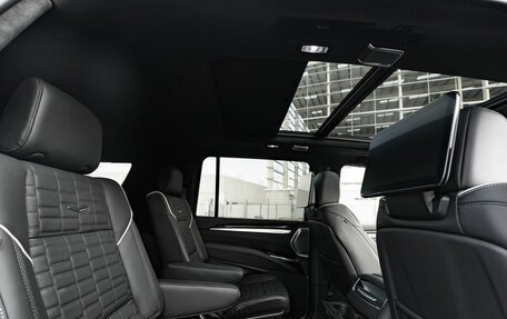 Cadillac Escalade V, 2025 год, 23 900 000 рублей, 32 фотография