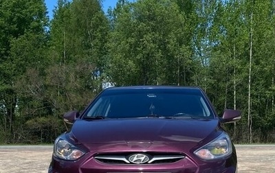 Hyundai Solaris II рестайлинг, 2011 год, 900 000 рублей, 1 фотография