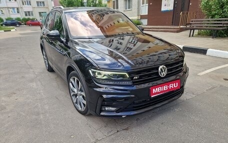 Volkswagen Tiguan II, 2018 год, 3 000 000 рублей, 1 фотография
