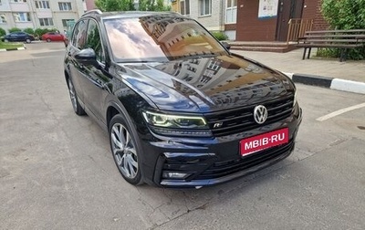 Volkswagen Tiguan II, 2018 год, 3 000 000 рублей, 1 фотография