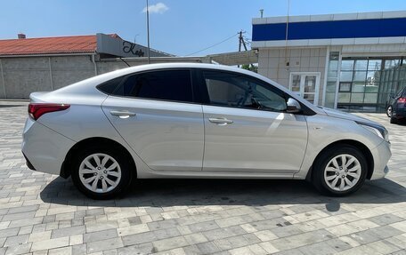 Hyundai Solaris II рестайлинг, 2019 год, 1 400 000 рублей, 5 фотография