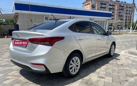 Hyundai Solaris II рестайлинг, 2019 год, 1 400 000 рублей, 4 фотография