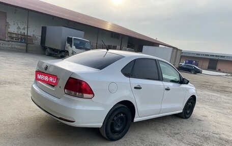 Volkswagen Polo VI (EU Market), 2011 год, 360 000 рублей, 2 фотография