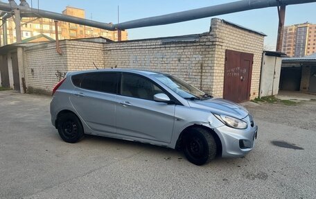 Hyundai Solaris II рестайлинг, 2011 год, 670 000 рублей, 3 фотография