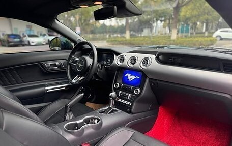 Ford Mustang VI рестайлинг, 2021 год, 2 170 006 рублей, 7 фотография
