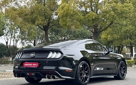 Ford Mustang VI рестайлинг, 2021 год, 2 170 006 рублей, 4 фотография