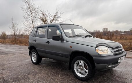 Chevrolet Niva I рестайлинг, 2008 год, 330 000 рублей, 21 фотография