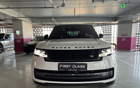 Land Rover Range Rover IV рестайлинг, 2022 год, 18 900 000 рублей, 2 фотография