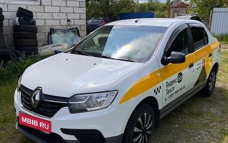 Renault Logan II, 2020 год, 850 000 рублей, 2 фотография