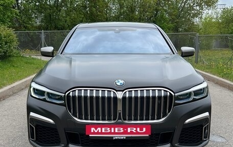 BMW 7 серия, 2019 год, 9 000 000 рублей, 2 фотография