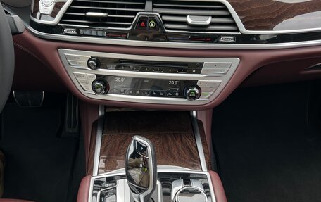 BMW 7 серия, 2019 год, 9 000 000 рублей, 12 фотография