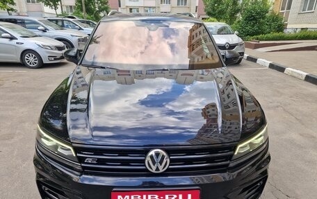 Volkswagen Tiguan II, 2018 год, 3 000 000 рублей, 23 фотография
