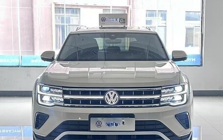 Volkswagen Teramont I, 2021 год, 3 970 000 рублей, 2 фотография