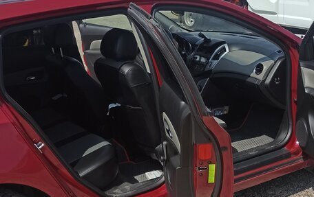 Chevrolet Cruze II, 2013 год, 950 000 рублей, 28 фотография