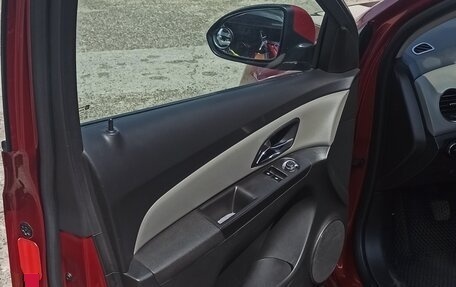 Chevrolet Cruze II, 2013 год, 950 000 рублей, 27 фотография