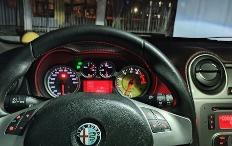 Alfa Romeo MiTo I рестайлинг 2, 2008 год, 750 000 рублей, 3 фотография