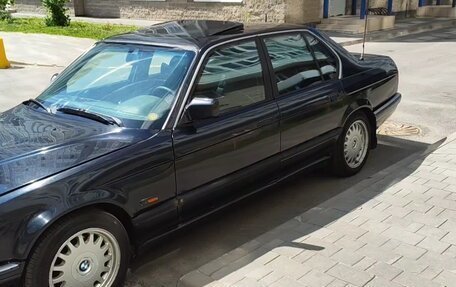 BMW 7 серия, 1992 год, 490 000 рублей, 3 фотография