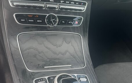 Mercedes-Benz E-Класс, 2020 год, 4 500 000 рублей, 28 фотография