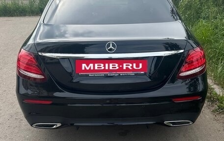 Mercedes-Benz E-Класс, 2020 год, 4 500 000 рублей, 30 фотография
