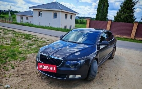 Skoda Superb III рестайлинг, 2010 год, 1 350 000 рублей, 2 фотография