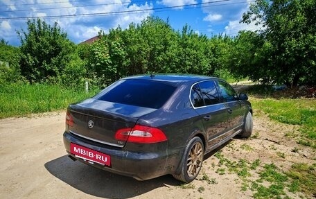 Skoda Superb III рестайлинг, 2010 год, 1 350 000 рублей, 4 фотография