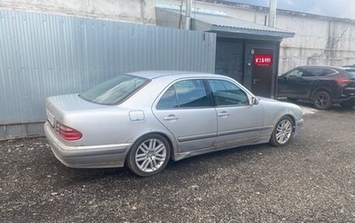 Mercedes-Benz E-Класс, 2000 год, 388 000 рублей, 1 фотография