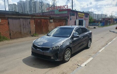 KIA Rio IV, 2021 год, 1 350 000 рублей, 3 фотография