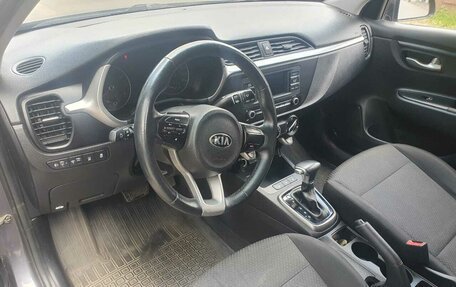 KIA Rio IV, 2021 год, 1 350 000 рублей, 10 фотография
