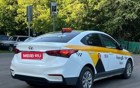 Hyundai Solaris II рестайлинг, 2018 год, 1 200 000 рублей, 3 фотография