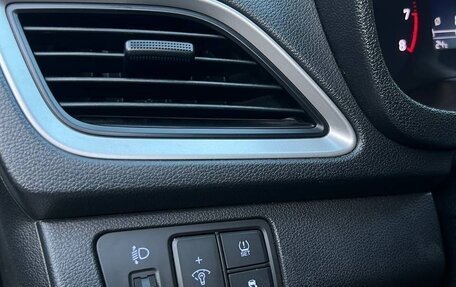 Hyundai Solaris II рестайлинг, 2018 год, 1 200 000 рублей, 17 фотография