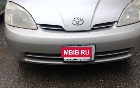 Toyota Prius IV XW50, 2002 год, 360 000 рублей, 5 фотография
