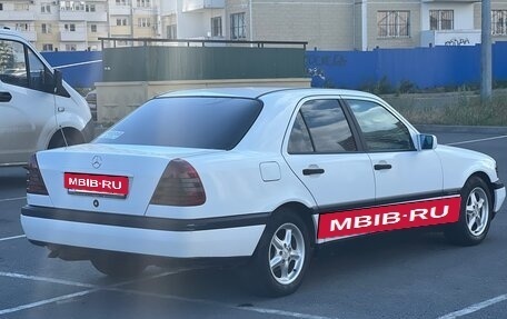 Mercedes-Benz C-Класс, 1996 год, 325 000 рублей, 4 фотография