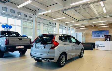 Honda Fit III, 2018 год, 1 299 000 рублей, 6 фотография