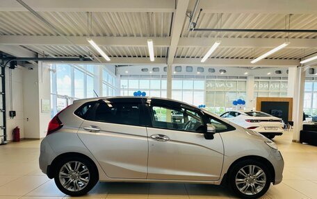 Honda Fit III, 2018 год, 1 299 000 рублей, 7 фотография