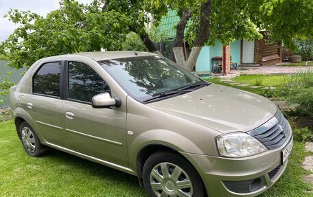 Renault Logan I, 2012 год, 610 000 рублей, 2 фотография