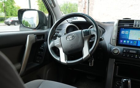 Toyota Land Cruiser Prado 150 рестайлинг 2, 2012 год, 3 200 000 рублей, 11 фотография