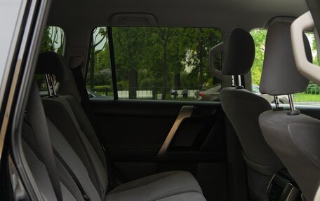 Toyota Land Cruiser Prado 150 рестайлинг 2, 2012 год, 3 200 000 рублей, 9 фотография