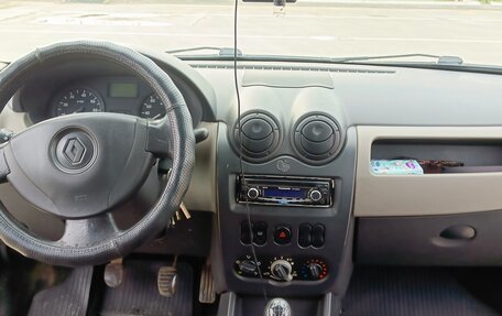 Renault Logan I, 2010 год, 200 000 рублей, 3 фотография